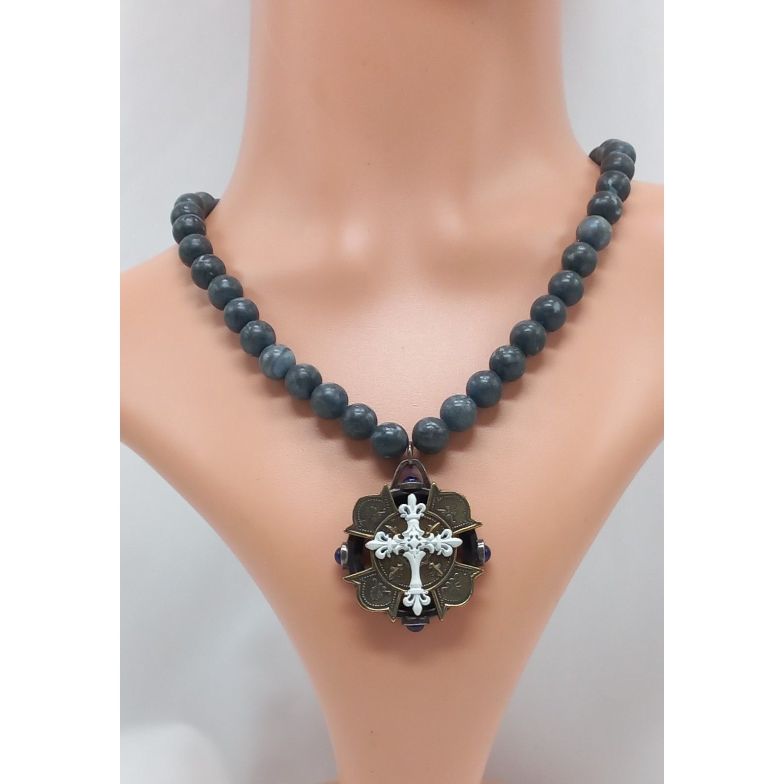 French Kande Necklace 2016 Layered Cross Gray Stone Bead 17